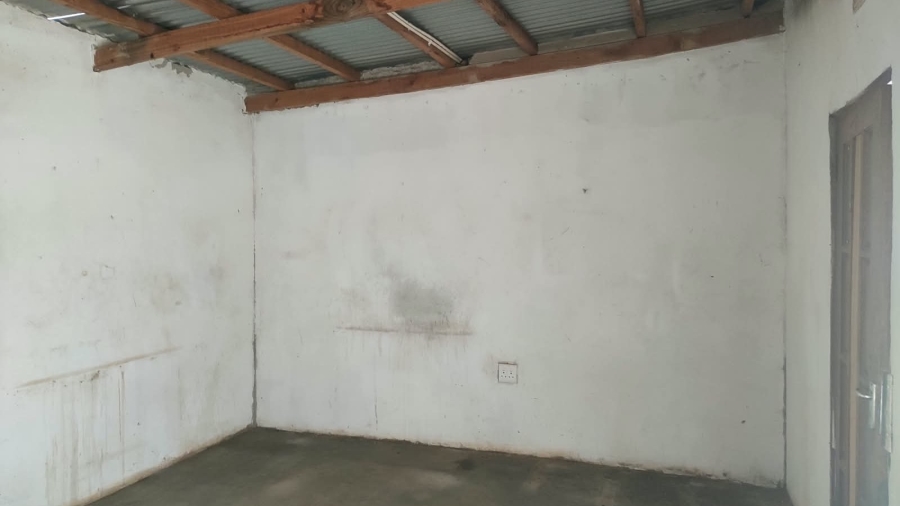 6 Bedroom Property for Sale in Swartruggens North West